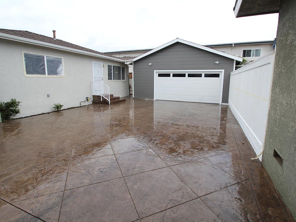 1st image of 3856 W 135th St
