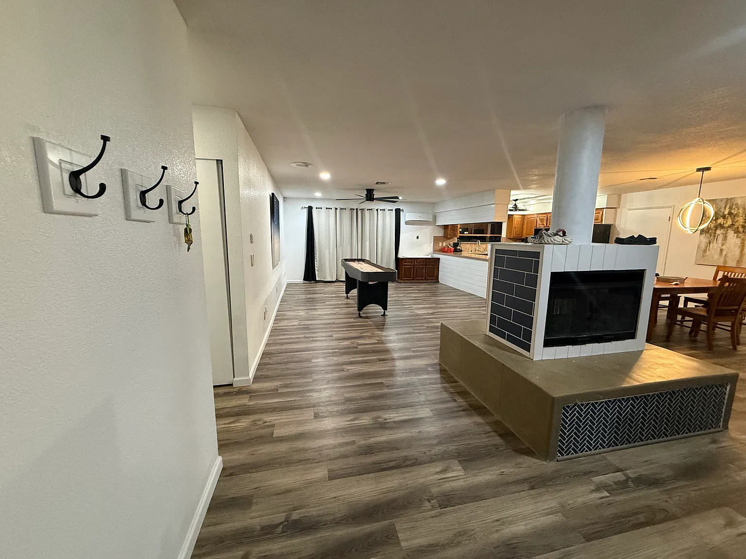 4 bed, 2396 sqft, $3,500 — Photo 3
