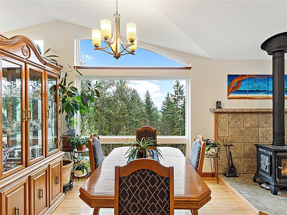 4th image of 1990 Rena Rd