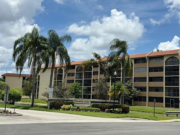 5th image of 10054 Winding Lake Rd APT 103