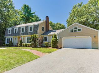106 Upland Rd, Plympton, MA 02367