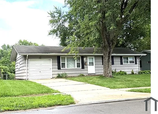 38 Fenwick Dr