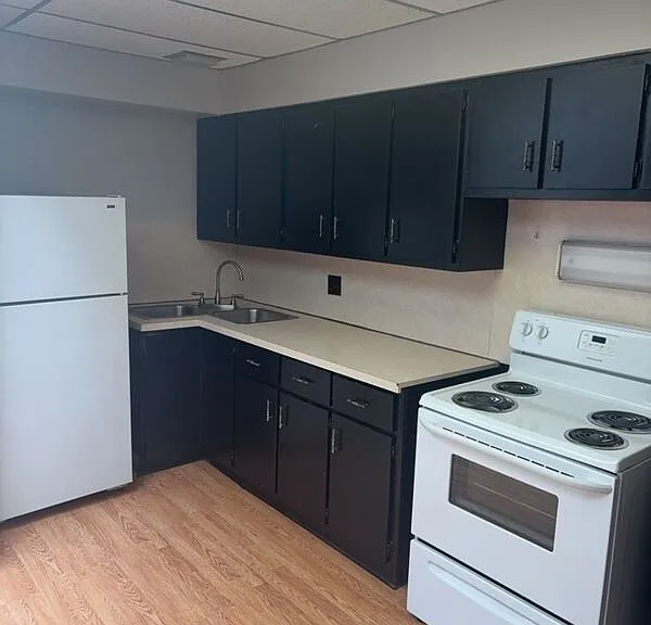 1820 Sanderson Ave #4 — Photo 4