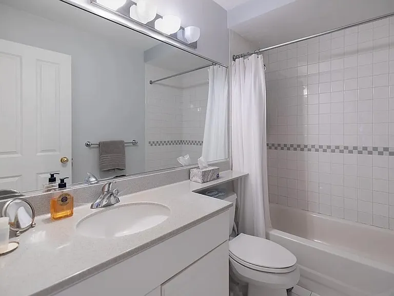 10 Charlesgate E #404 — Photo 17