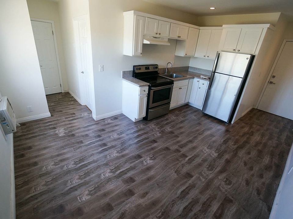 1st image of 411 N La Fayette Park Pl