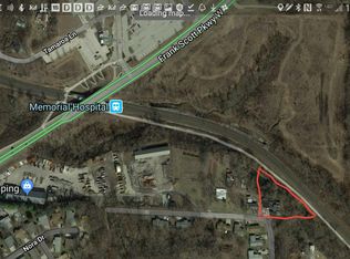 2020 Royal Heights Rd, Belleville, IL 62223