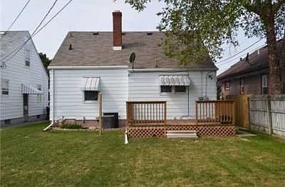 2nd image of 426 Liberty St
