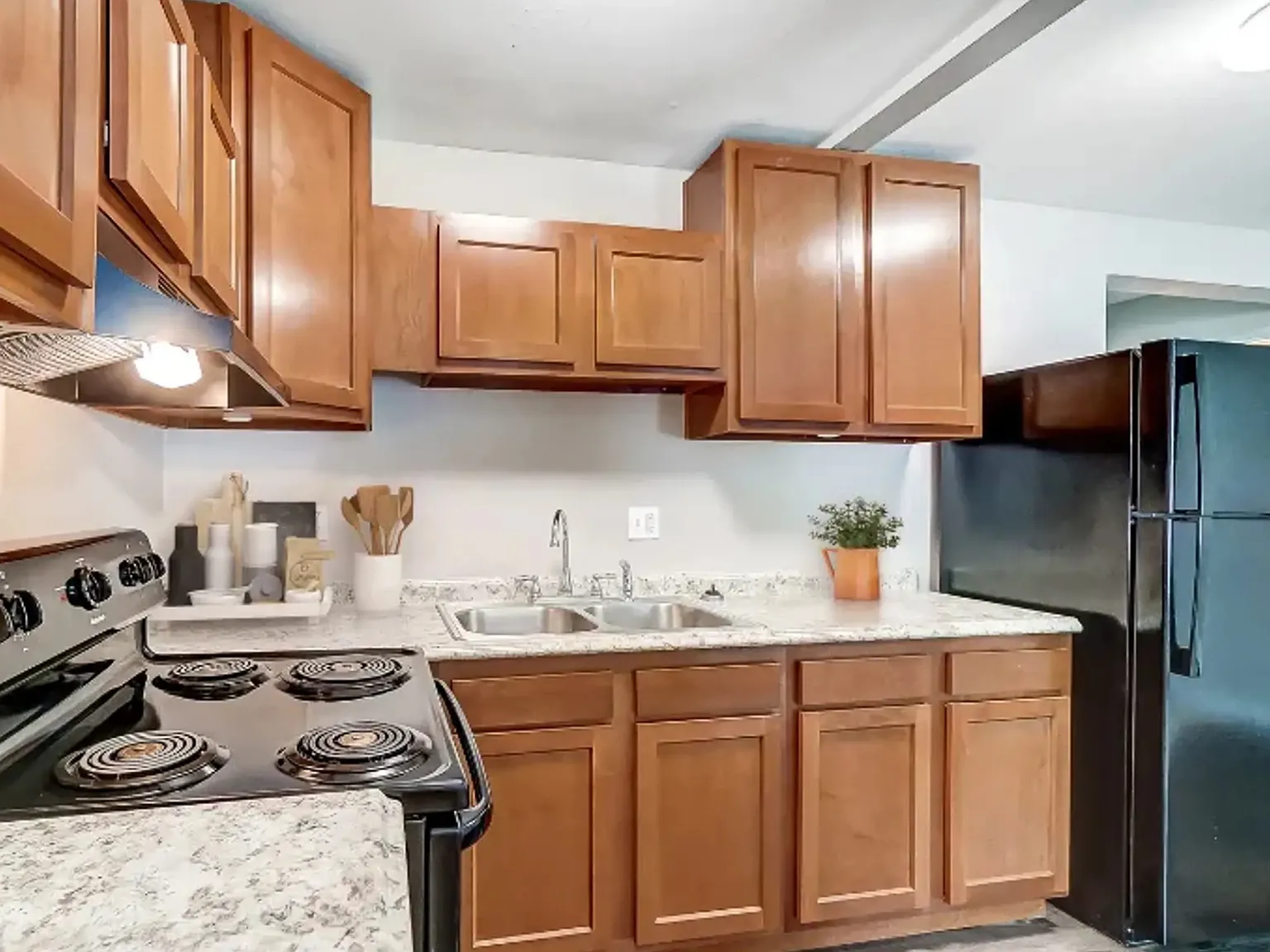 Chelsea Garden Apartments — Photo 4