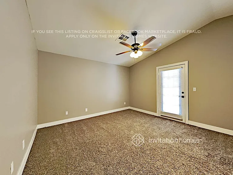 9600 Sky Hollow Dr — Photo 11