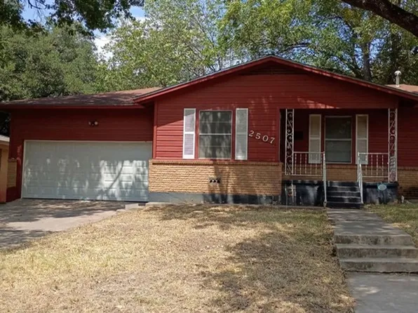 2507 Mears Dr, Gatesville, TX 76528