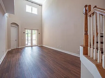 1875 Bridgepointe Cir #33 — Photo 6