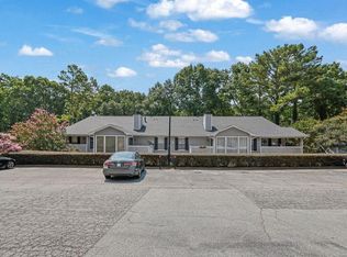 1004 Vicksburg Pl, Sandy Springs, GA 30350