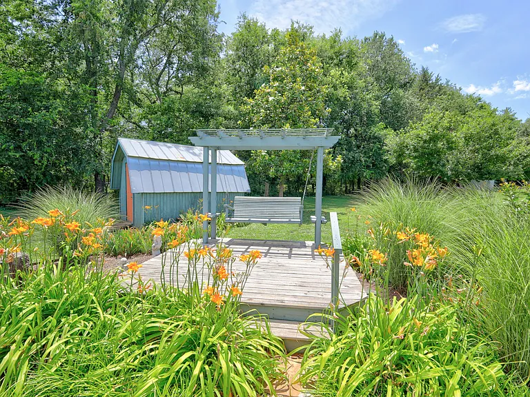 3215 Arthur Dr — Photo 31