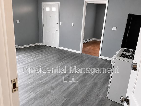 3rd image of 28 Hickory St #F1n