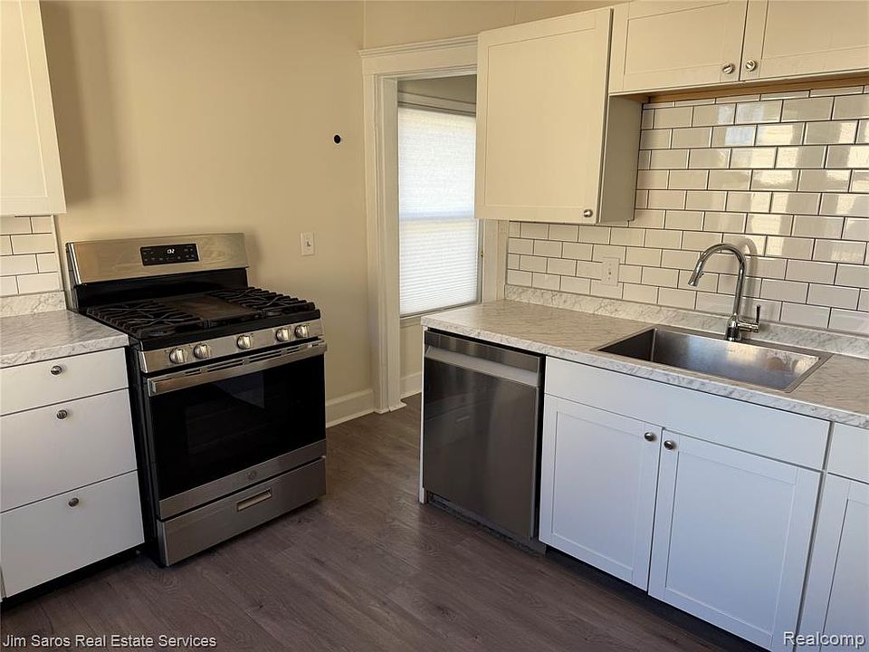 604 Notre Dame St, photo 5