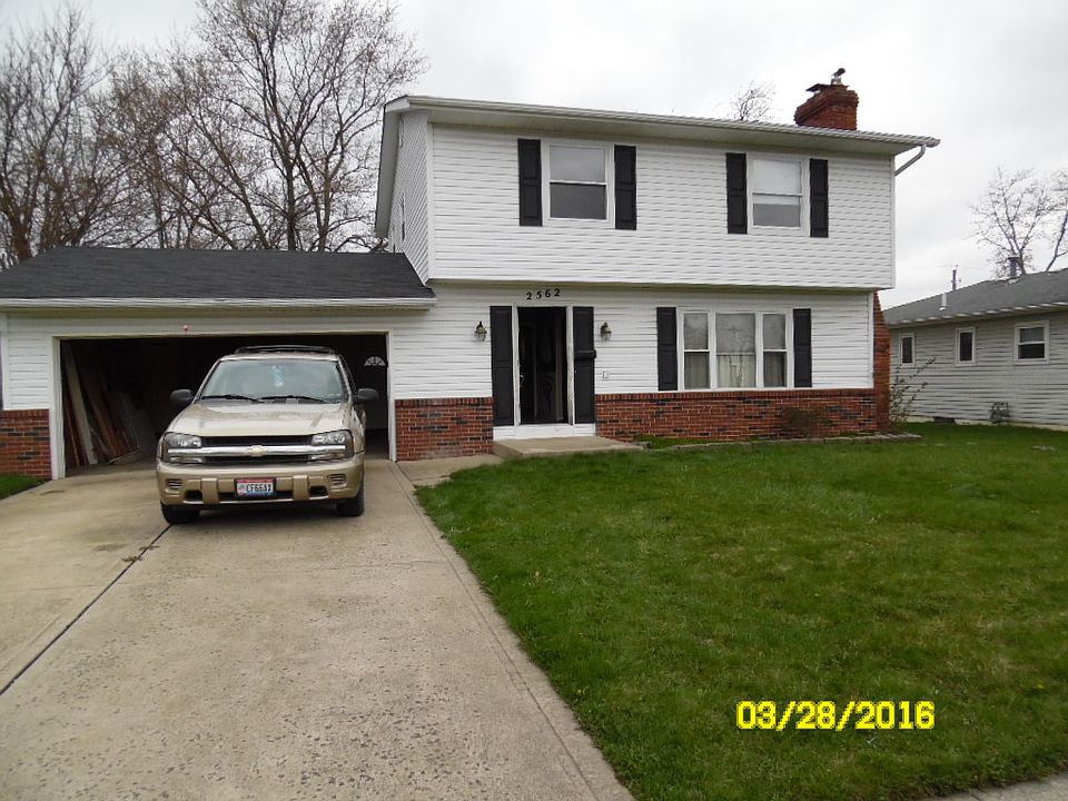 1st image of 2562 Yates Ave
