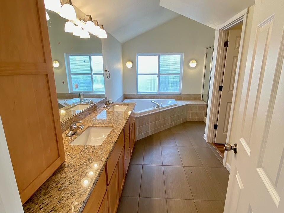 1st image of 3611 22nd Ave W #3611B