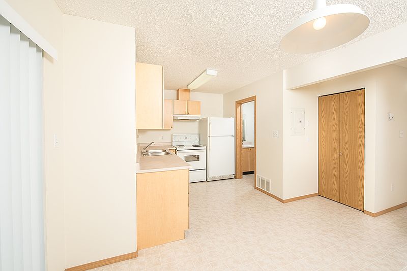 Spruce Grove Apartment for rent - 2 Bedrooms — photo 35