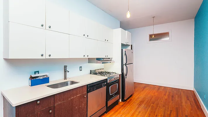 Rented by Nooklyn NYC LLC | media 11