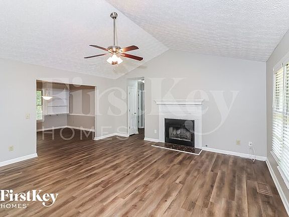 4th image of 904 Arbor Forest Lndg SW