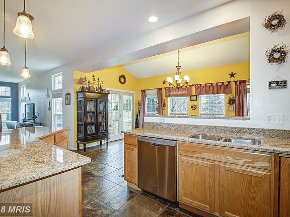 4th image of 29 Live Oak Ln
