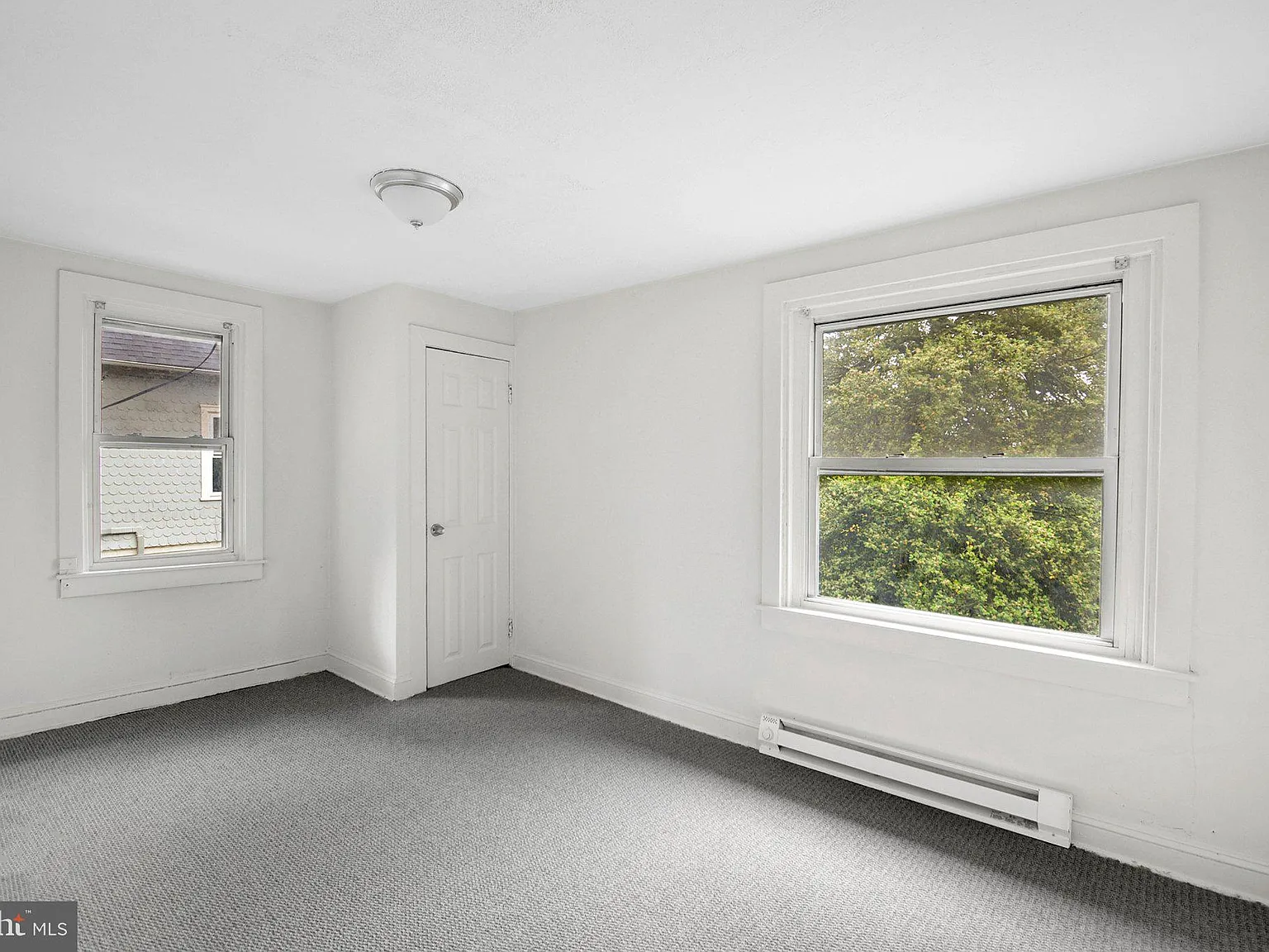2 bed, 1.0 bath, 1000 sqft, $1,520 — Photo 4