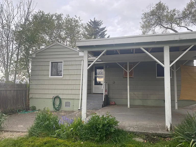 616 NW 5th St — Photo 12