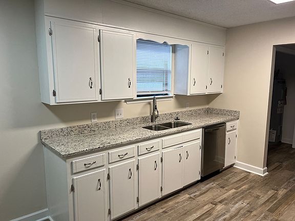 4th image of 7817 Deborah Dr APT A