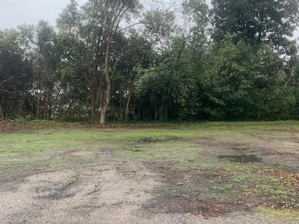 1527 Rowland Dr, Summerton, SC 29148