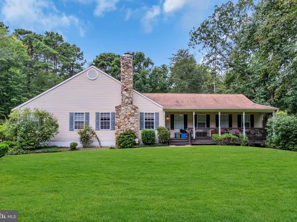 1 Woodland Ave, Cream Ridge, NJ 08514
