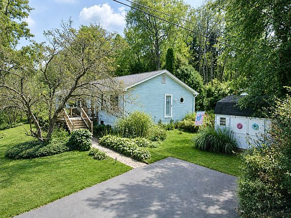 5th image of 134 Southside Dr