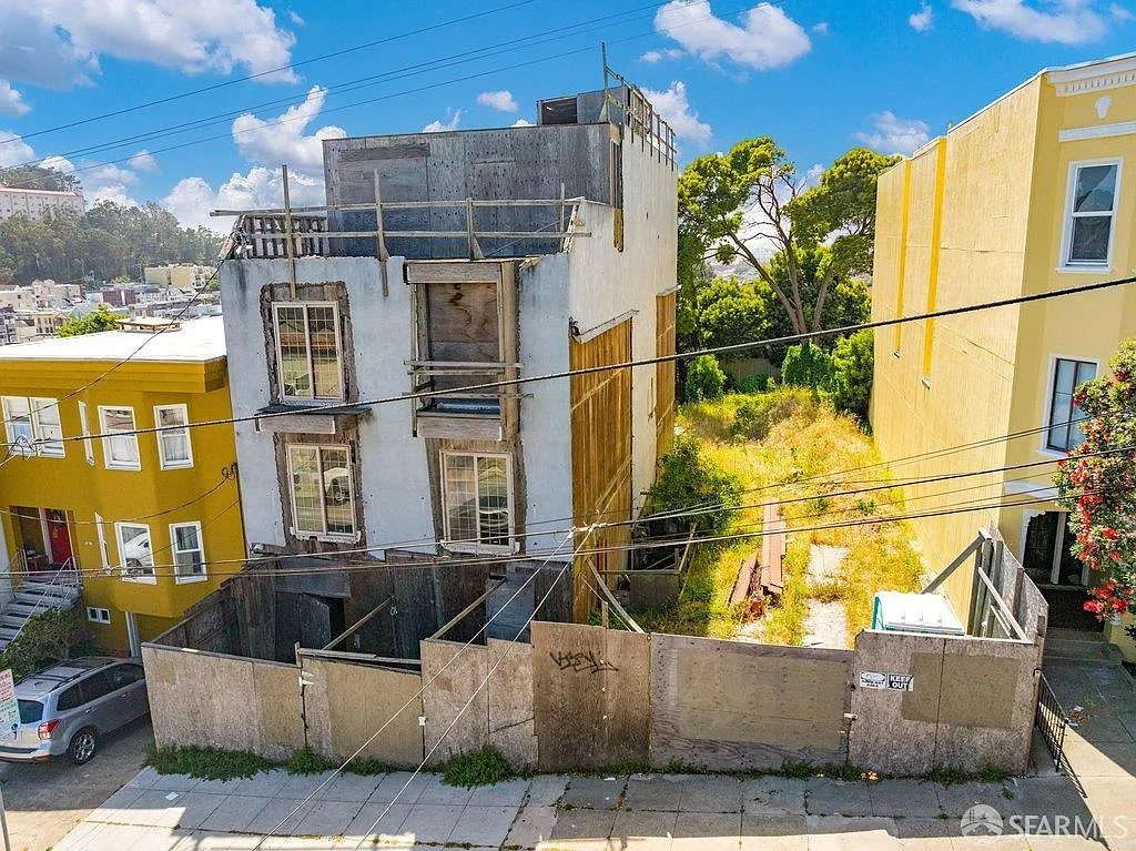 23 Wood St - Photo 12