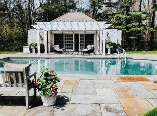 88 Eastwoods Rd, Pound Ridge, NY 10576