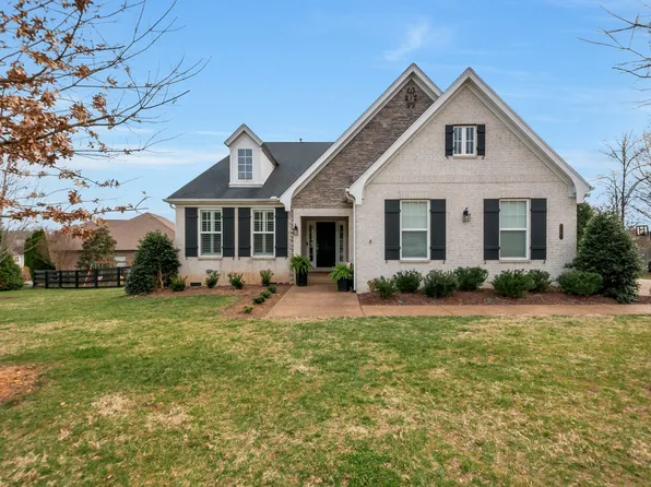 7107 Triple Crown Ln, Fairview, TN 37062