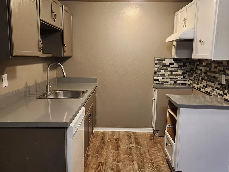 1418 Josephine Ct SE — Photo 4