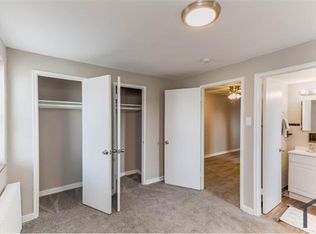 1745 Skyline Dr APT 11, Pittsburgh, PA 15227