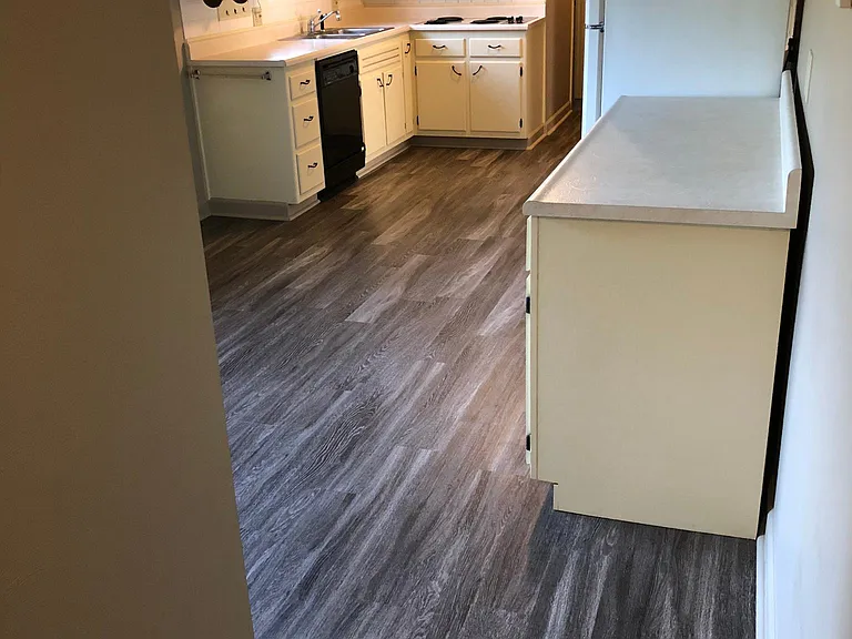 6916 Penrose Dr — Photo 11