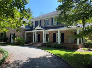 1900 Groves Ln, Albany, GA 31721