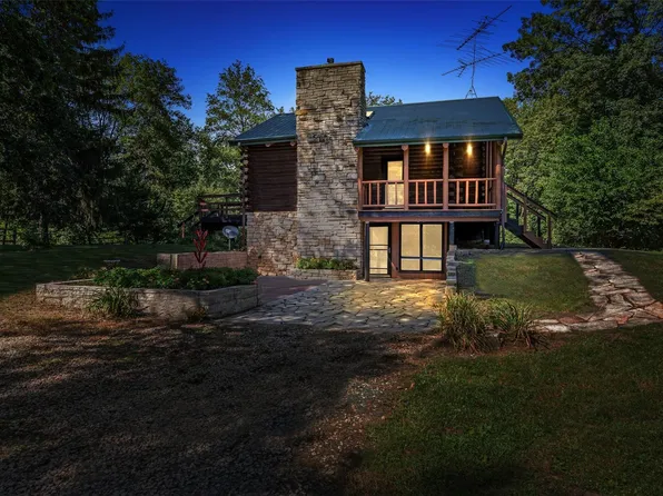4453 88th Ave, Oxford Junction, IA 52323