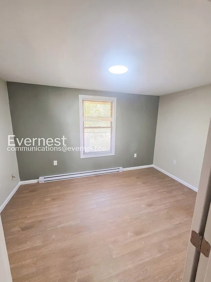 2 bed, 1.5 bath, 860 sqft, $1,100 — Photo 4