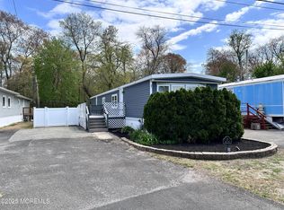 7 Misty Ln, Jackson, NJ 08527