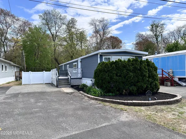 7 Misty Lane, Jackson, NJ 08527