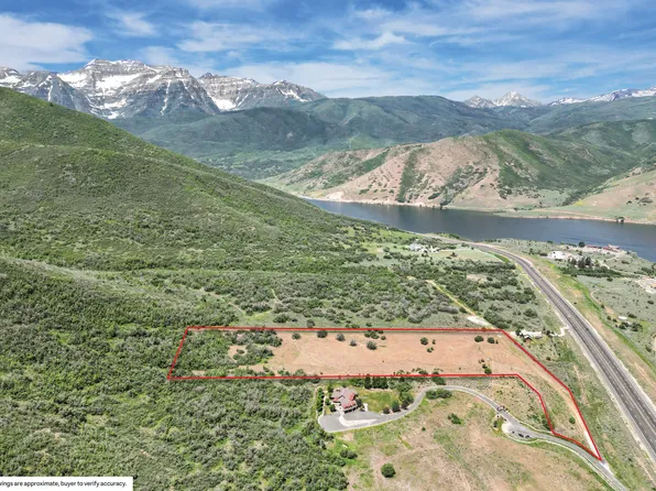 8120 S Lakeside Cir, Wallsburg, UT 84082
