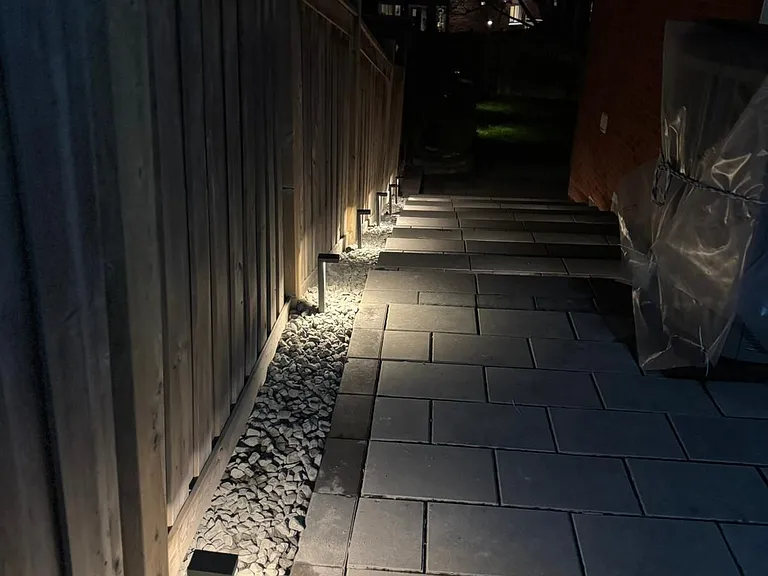 687 Shanahan Blvd #BASEMENT — Photo 13