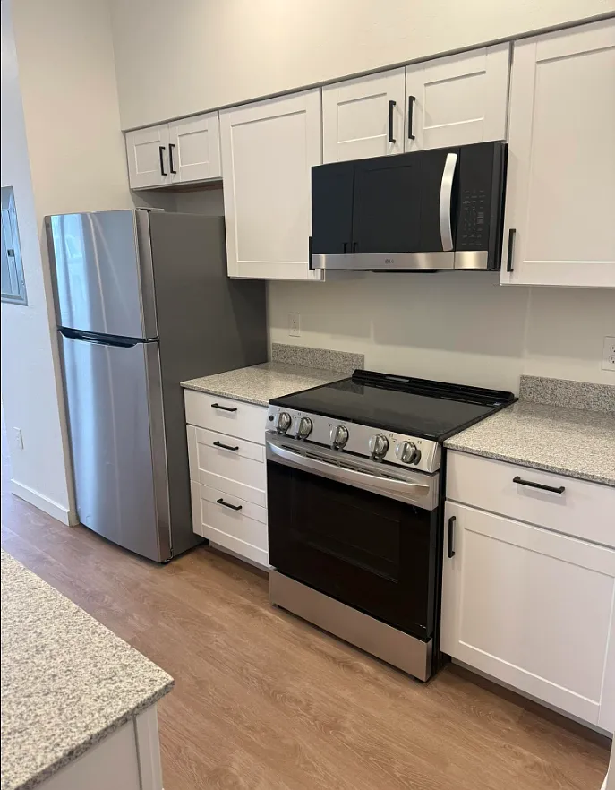 5600 S Shartel Ave — Photo 4
