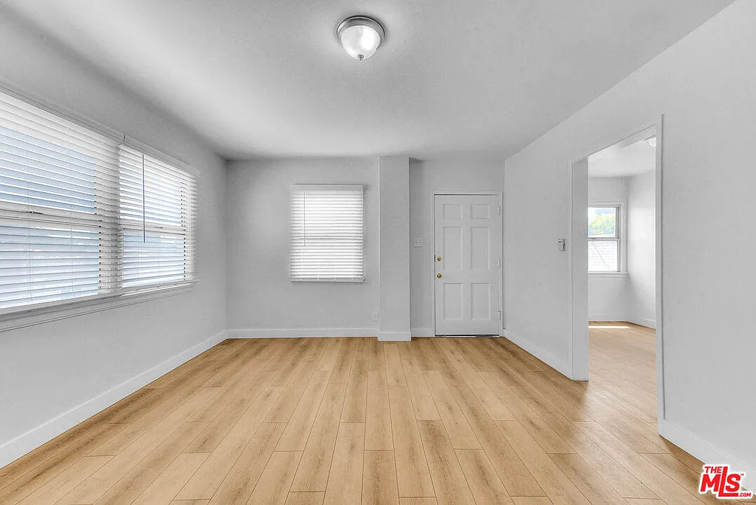 2 bed, 1.0 bath, 650 sqft, $2,500 — Photo 3