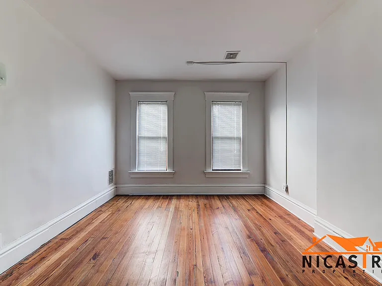 324 Buttles Ave — Photo 15