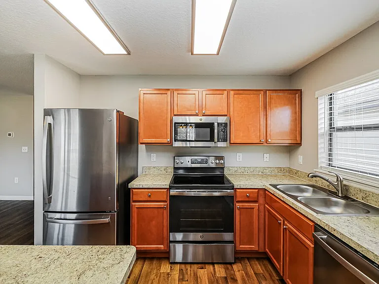 720 Chatham Walk Dr — Photo 6