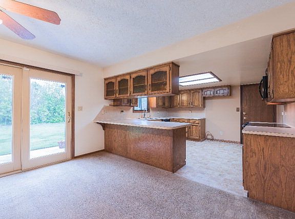 5th image of 3195 Hartert Dr
