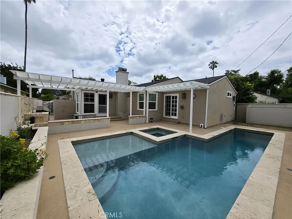 5339 Veloz Ave